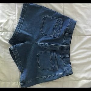 High waisted jean short